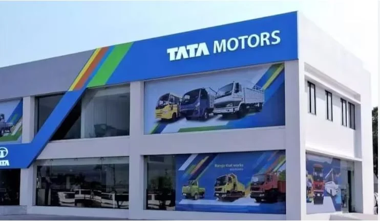 tata motors share price target 2025